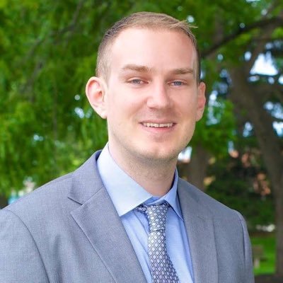 RealMLorentz's profile picture. marketing coordinator, home chef and lover of all things completely trivial to day to day conversations.