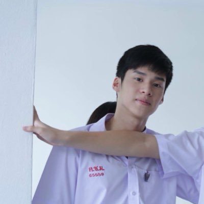 、 ฟิวส์ #makeitrighttheseries #รักออกเดิน @peakpeemapol's roleplayer 。