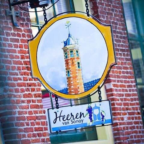 Heeren van Sonoy is een uniek & sfeervol restaurant op een unieke locatie in hartje Alkmaar. Gevestigd in een karakteristiek 16e eeuws klooster.