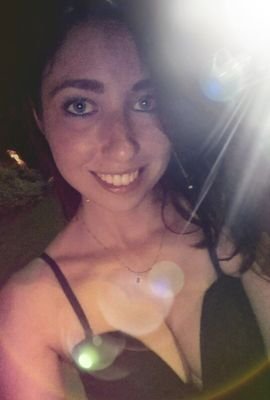 callehh's profile picture. Turns out all of my highs are making love to my lows ✨