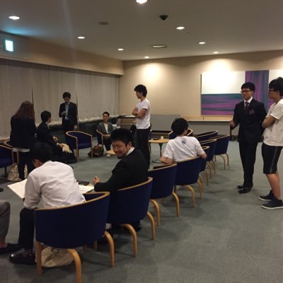 bizisa_aichi's profile picture. 愛知の大学生を中心に行われているビジネスサークルですブログビジネスを中心に個人やメンバー同士で、実際に事業を持って、利益を出し、実業に至るまでを、資金ゼロの状態から活動しています！学生のうちに経営をしてみたい起業したいけどやり方がわからない方は、気軽にご連絡ください！#サークルメンバー募集 #ビジサー #名古屋