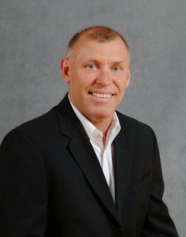 Lake Wawasee Realtor,married w/2 daughters, 5 grandkids & 2 dogs.love the lord ,doing everything with my wife,Boating & Golf.