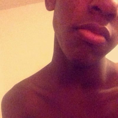 17. Senior. follow me on ig ( kvngjusten ) 💨#NoFuckingChill