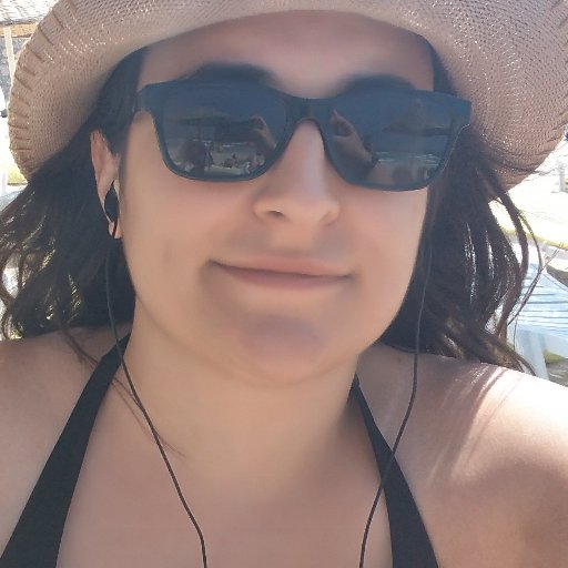 figigigi's profile picture. 
