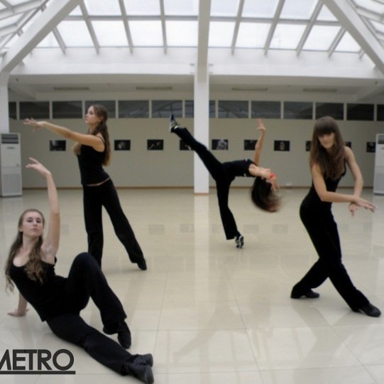 ziminataina2's profile picture. Красное вино полезно для здоровья. А здоровье нужно, чтобы пить водку.