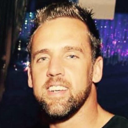 Recruiter specializing in the Functional programming space (Erlang) Lover of the great outdoors - Reef Aquarium enthusiast - Vintage campers