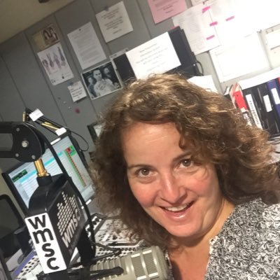 Digital marketing exec with a passion for music and writing. Very part-time djay 3rd Sunday of each month at https://t.co/bqSrf1vzgv 6pm-9pm. Lend me your ears!