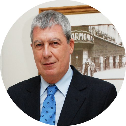 Presidente de la Cámara de Turismo de Buenos Aires (CATBaires) desde 2019. Ex presidente de la #AHRCC (2014-2018). Abogado y Empresario gastronómico.