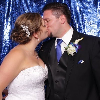 Kimmie630's profile picture. Teacher. Musician. Hopeless Romantic. Globe Trotter. Dog Lover. Wife.