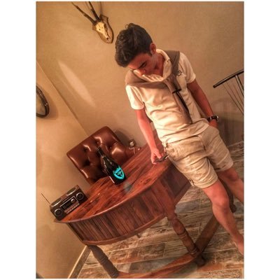 merttkaradg's profile picture. İnsanlar hayvanlardan daha bir hayvan insanlar...