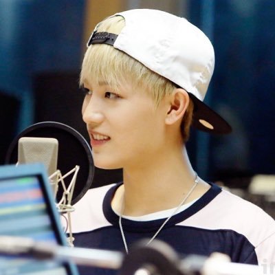 Don't follow this acc....follow this acc instead @yuta_princess thank a lot