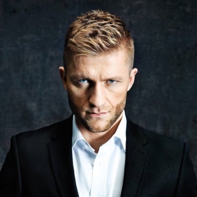 _zdf16_'s profile picture. 