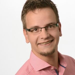 Head of software development Fastbolt GmbH - Dad of five - coffeeholic