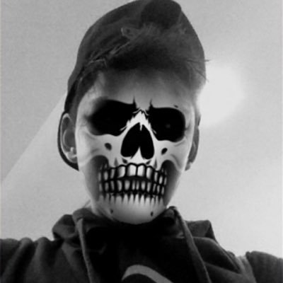 SkuLLIsCooL's profile picture. THE LIFE SNAKE BRO