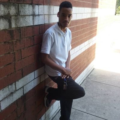 DerrickMiddle20's profile picture. Music