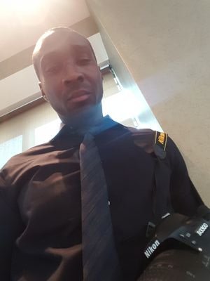 UrvickPhoto's profile picture. 