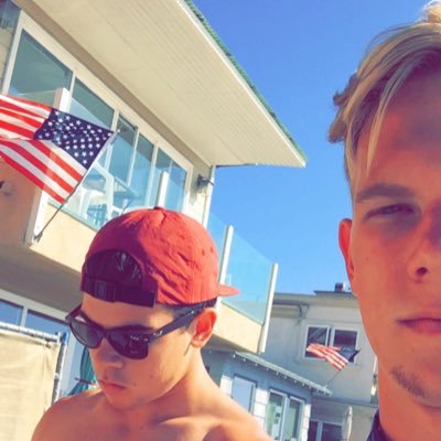 mitchellvalent4's profile picture. you can only Cruise the boulevard of regret so far