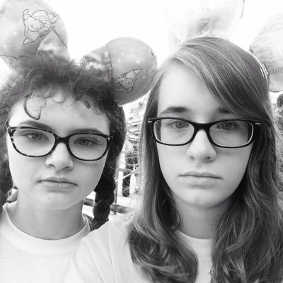 Hi! I'm Stephanie. I'm a pansexual 15 year old and single AF