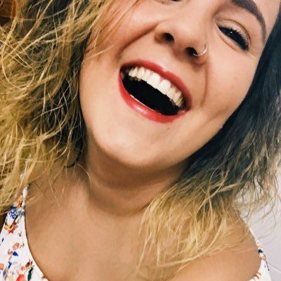 GelaaHerrera's profile picture. Fiel seguidora de Gran Hermano!👁 EN LOS DIAS DE AUTODESTRUCCION, NO HAY PERRO QUE ME LADRE..! ^^