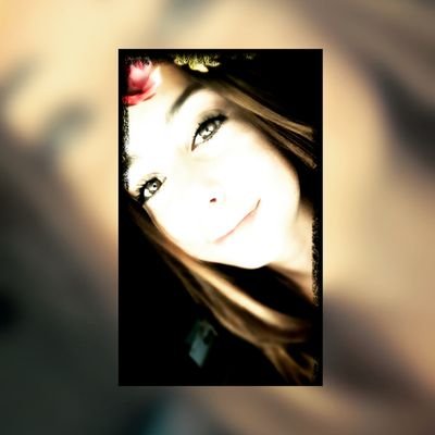 sarakryeziu23's profile picture. 