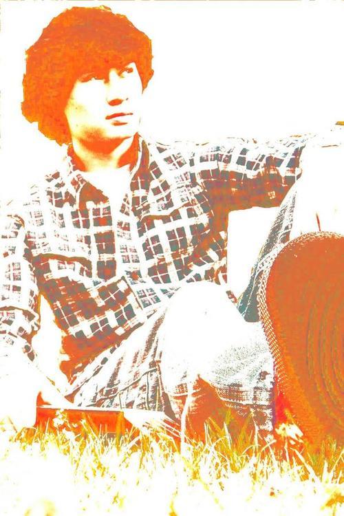 DavidChiang1's profile picture. I Paint, take photography, graphic design, play guitar and piano, run, college.