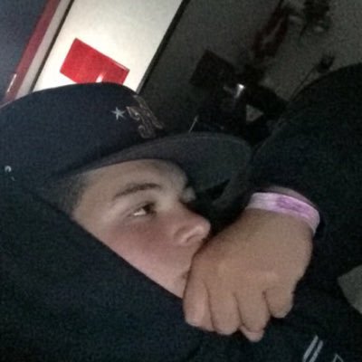 FamousBryce's profile picture. 