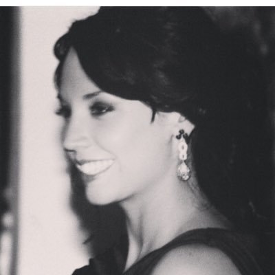 Pamelavega22's profile picture. 