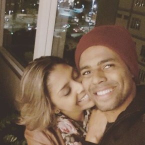 carlafsimon's profile picture. Cristã Católica. Publicitária.
Futura pedagoga.
Mãe da Alícia Simon.
Esposa do Jersey Simon.