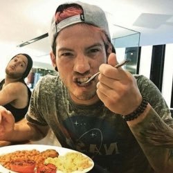 joshxrpg's profile picture. free follow from @homesickiller ☄️