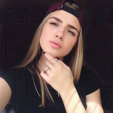 Comprandolabias's profile picture. AQUI CON QUESO Y TU?