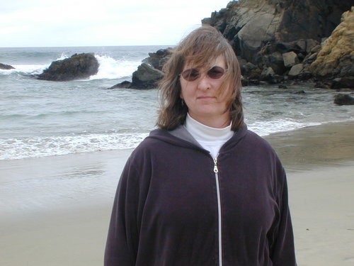 Nanoknotted's profile picture. I like to look....