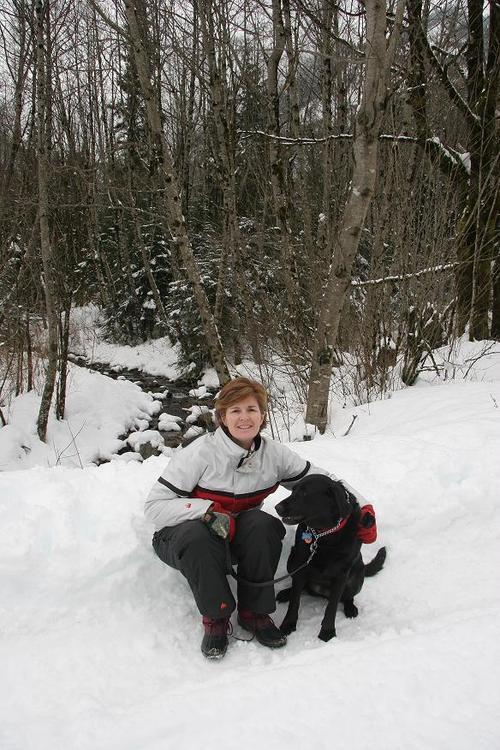 Enjoy working at Chateau Retirement Communities and volunteering as a Pet Partner Therapy Team.