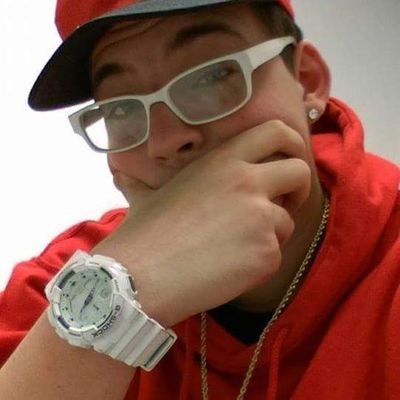 ØHIØ KÄNSÄS Just Living Life White Loves Music Very Intelligent Open To Talk Like Share Comment