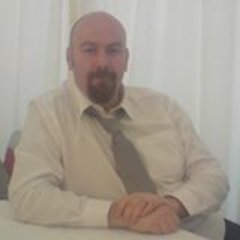 Kiwi, Dad, Husband, IT Geek, Genealogist, Queen Fan, Left Hander, ICT Network Manager for 3 UK Secondary Schools. Views are my own & not those of anyone else!