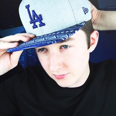 TrendyTyBlue's profile picture. stay trendy,guys |parody RP/serious RP|yes.i did this|