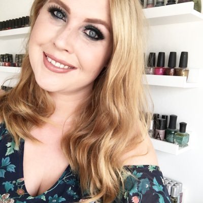 paaperdoll's profile picture. 26 år. Norrköping. Förskollärare. Musikälskare. Bokälskare. Kattkvinna. Sambo med Marcus. ❤️