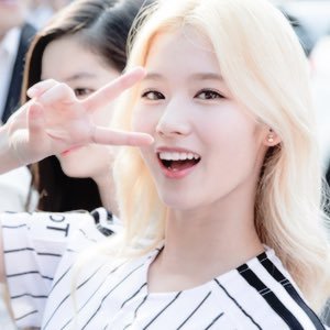 SanaHNG's profile picture. Bow down bitches.