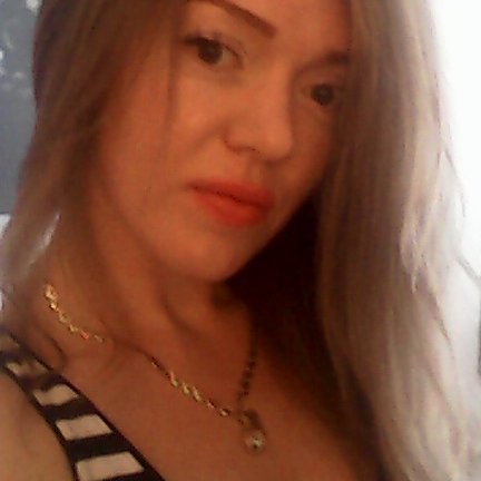 OlenkaMiamia's profile picture. 