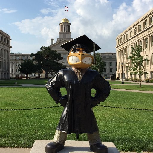 The Undergraduate Academic Advisor for Biology, Biomedical Sciences and Neuroscience majors at the University of Iowa