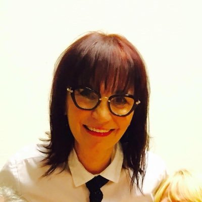 anglavis's profile picture. Uppfinnare till hjälpmedel för funktionshindrade. mat/dryck bord Butler, som finns på marknaden nu för alla som inte kan inta sin mat och dryck