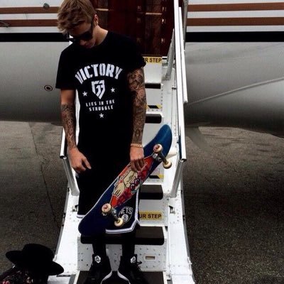 yeezusix's profile picture. talk shit get hit