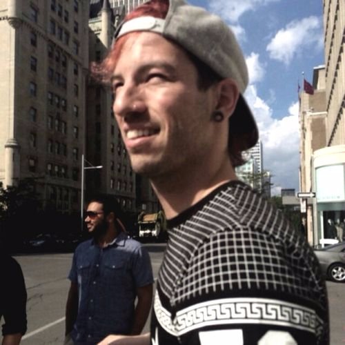 nerdlordjosh's profile picture. @herecomedatjosh