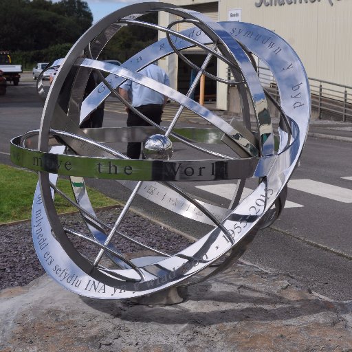Sundial maker. Armillary Spheres in bronze and stainless steel.