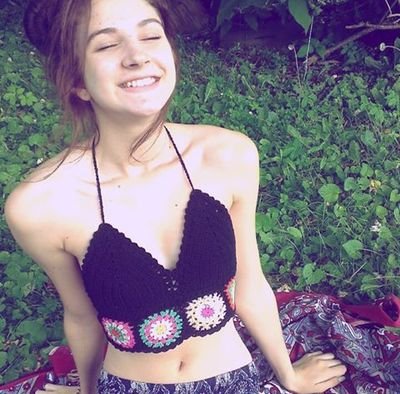 earthyvyybes's profile picture. happy lil soul ☺