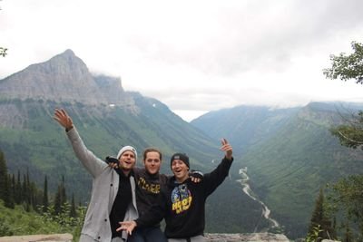 Three guys who travel in a school bus! Follow us on snap @thebusboys or on instagram @busboysofficial for more of our adventures! https://t.co/aQkkzmrKrx