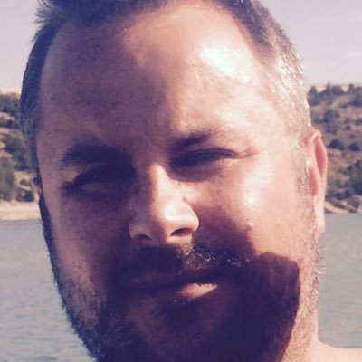 poypoy78's profile picture. Respectueux des uns...et des autres.
De Versailles- et d'ailleurs...  
             Instagram: poy_poy78