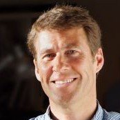 Managing Partner at THCAP, an early-stage VC firm backing founders in the US, Canada & EU. Family, traveling, skiing and squash are my passions outside THCAP.