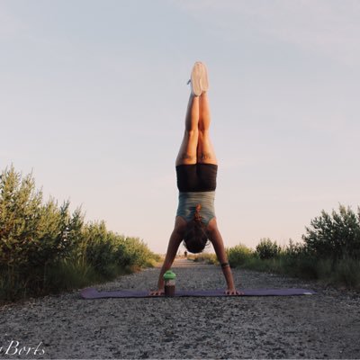 Health and Handstands  https://t.co/donnqeUw9a