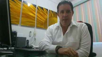 DCAMAREROH's profile picture. De carne y hueso junto con todos mis Demonios. Me gusta el análisis político y social. Sigo mis instintos, no a las masas. Y no .... No soy del montón.
