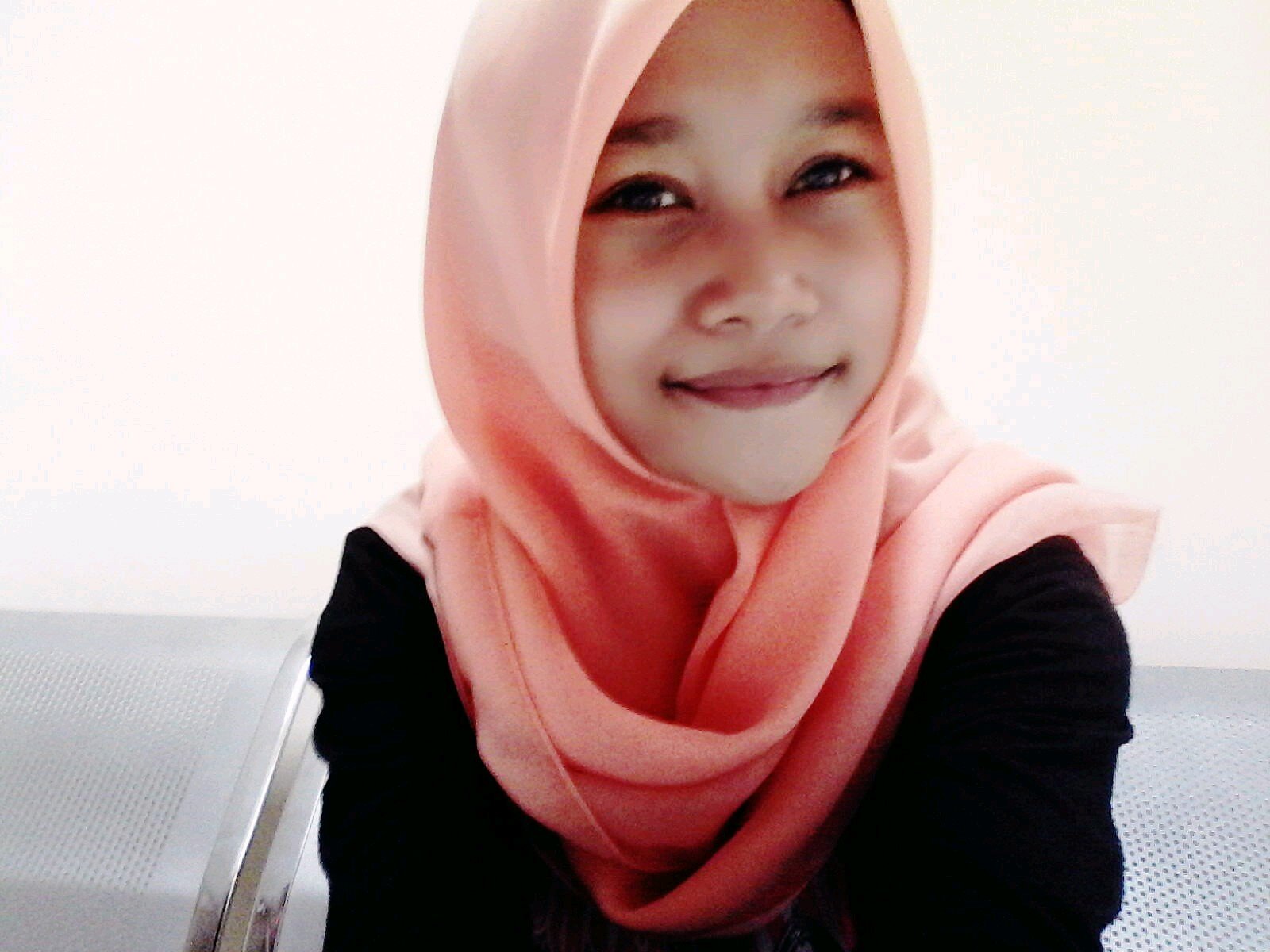 yunhiayu1032's profile picture. 